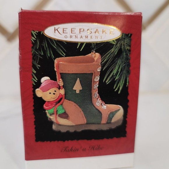 Hallmark Keepsake Ornaments Takin' A Hike 1995 Ornament Christmas mouse boot - Picture 3 of 3